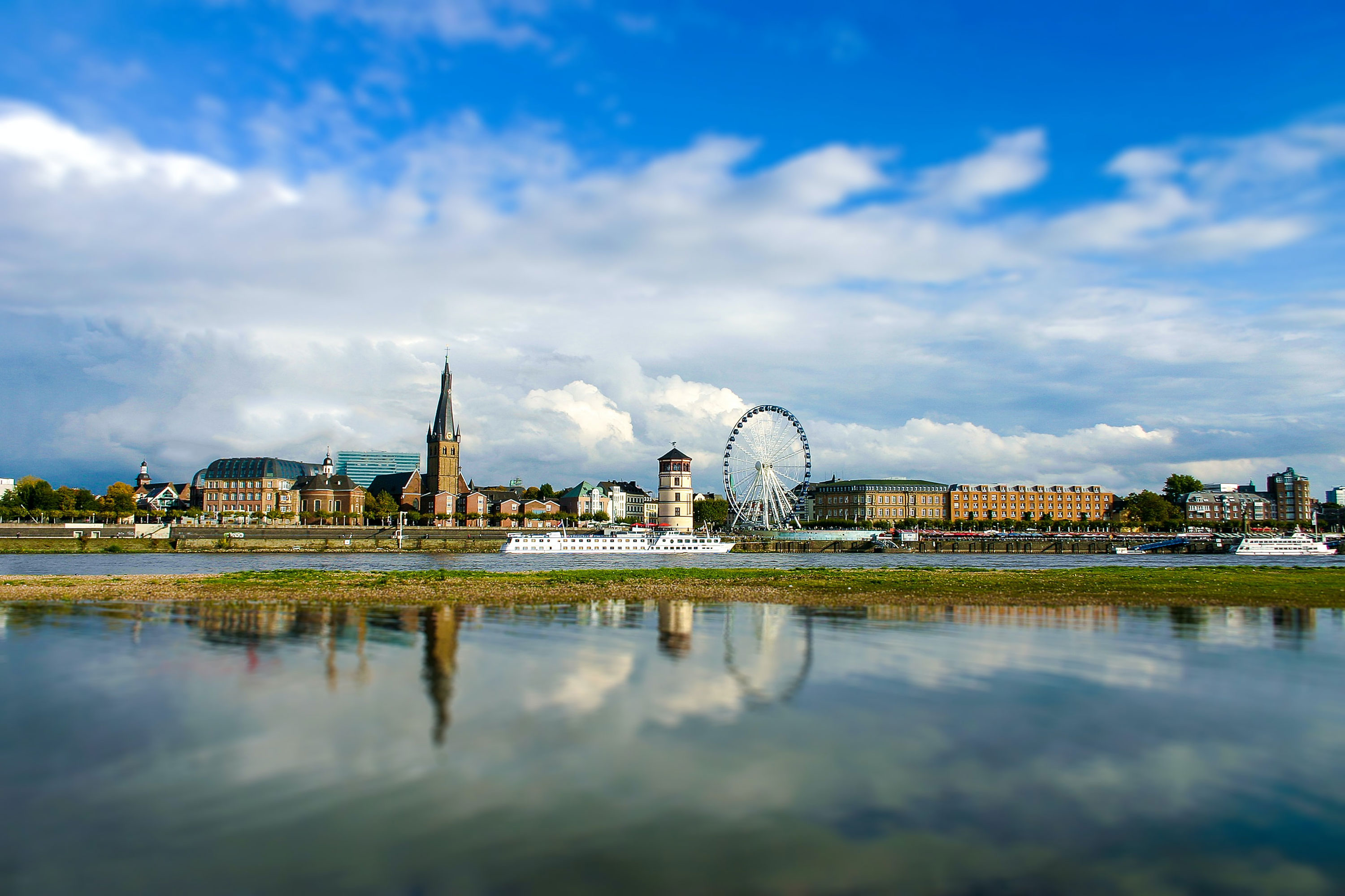 image of dusseldorf